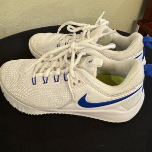 Size 7. Nike Women's Zoom HyperAce 2 Volleyball Shoes. Great condition.